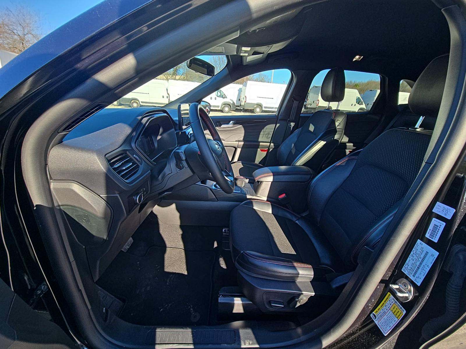 2025 Ford Escape ST-Line FWD