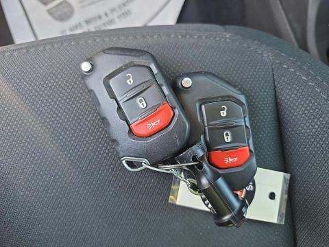 JEEP UNLIMITED SPORT S - 4