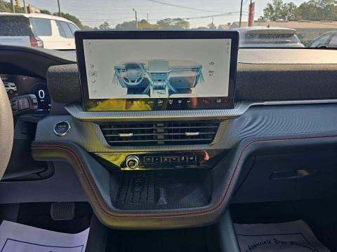 2025 Ford Explorer ST-Line RWD
