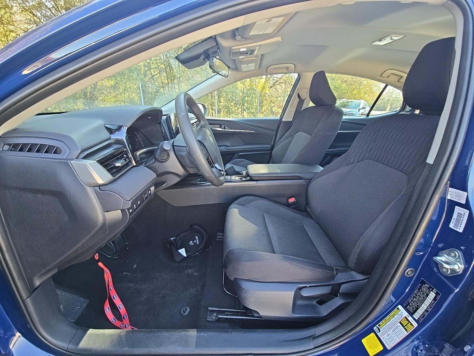 2025 Toyota Camry LE FWD