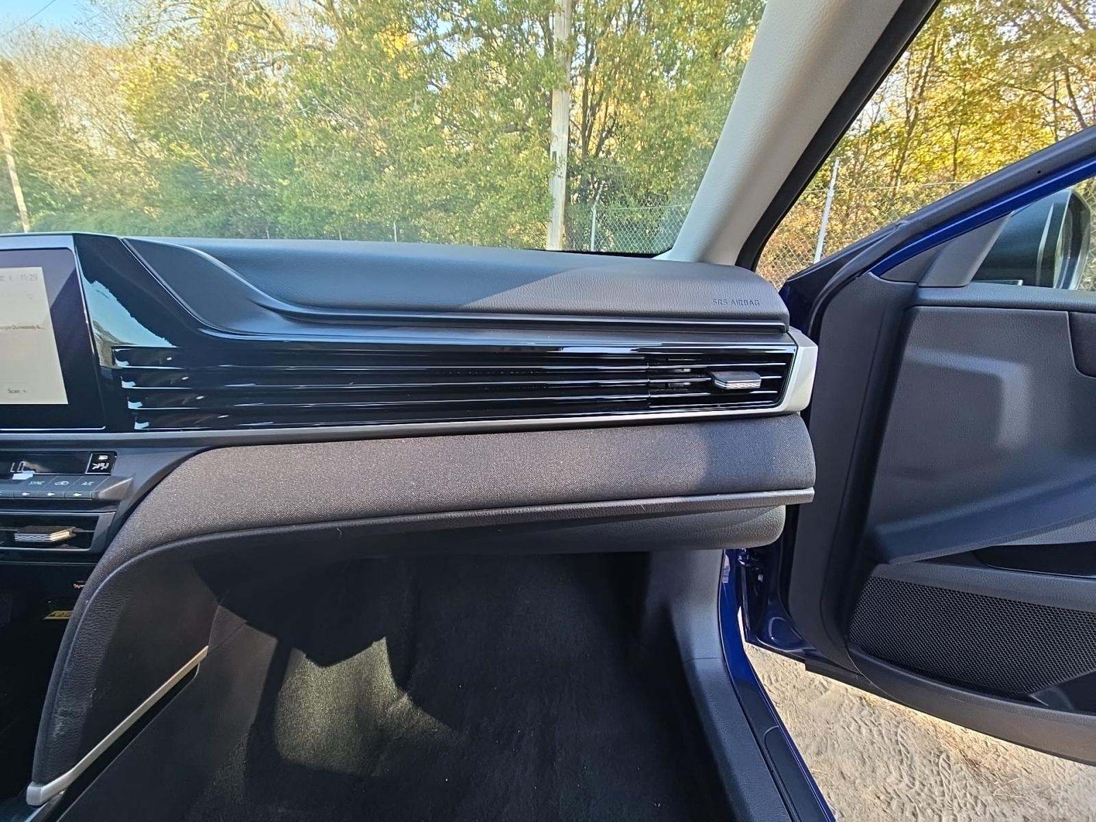 2025 Toyota Camry LE FWD