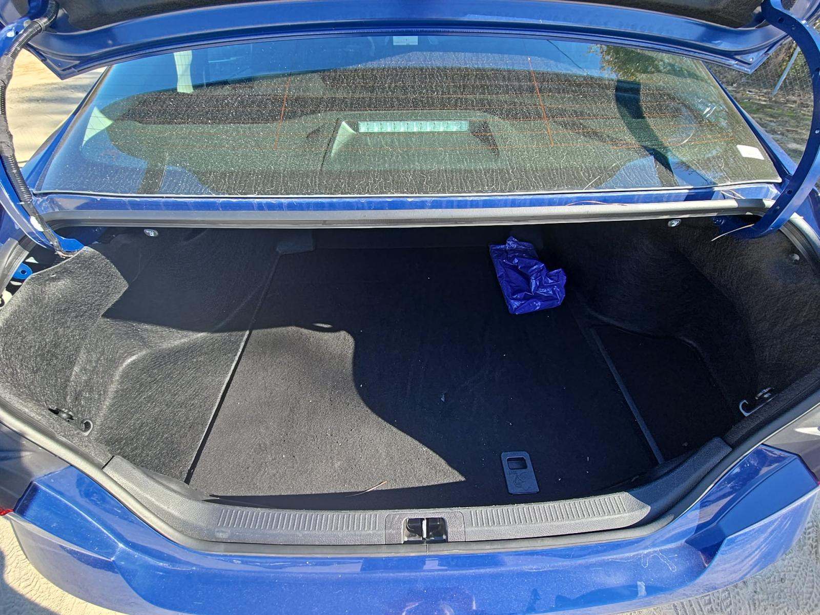 2025 Toyota Camry LE FWD