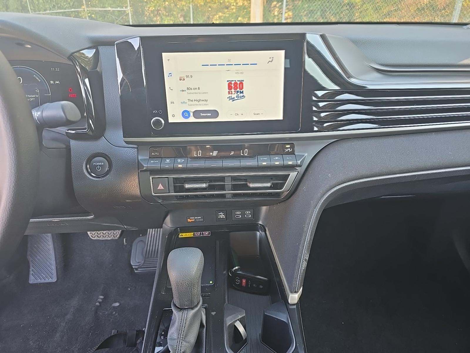 2025 Toyota Camry LE FWD