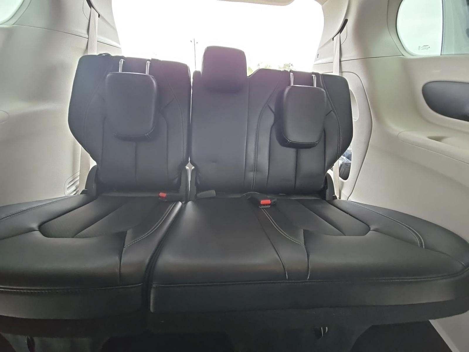 2024 Chrysler Pacifica Touring L FWD