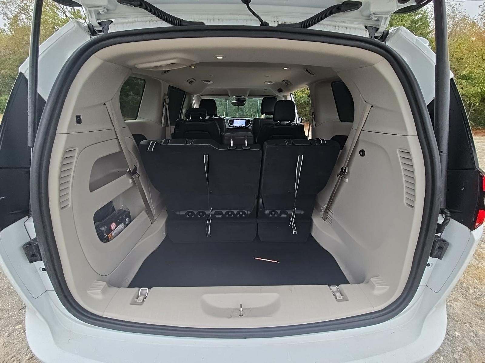 2024 Chrysler Pacifica Touring L FWD