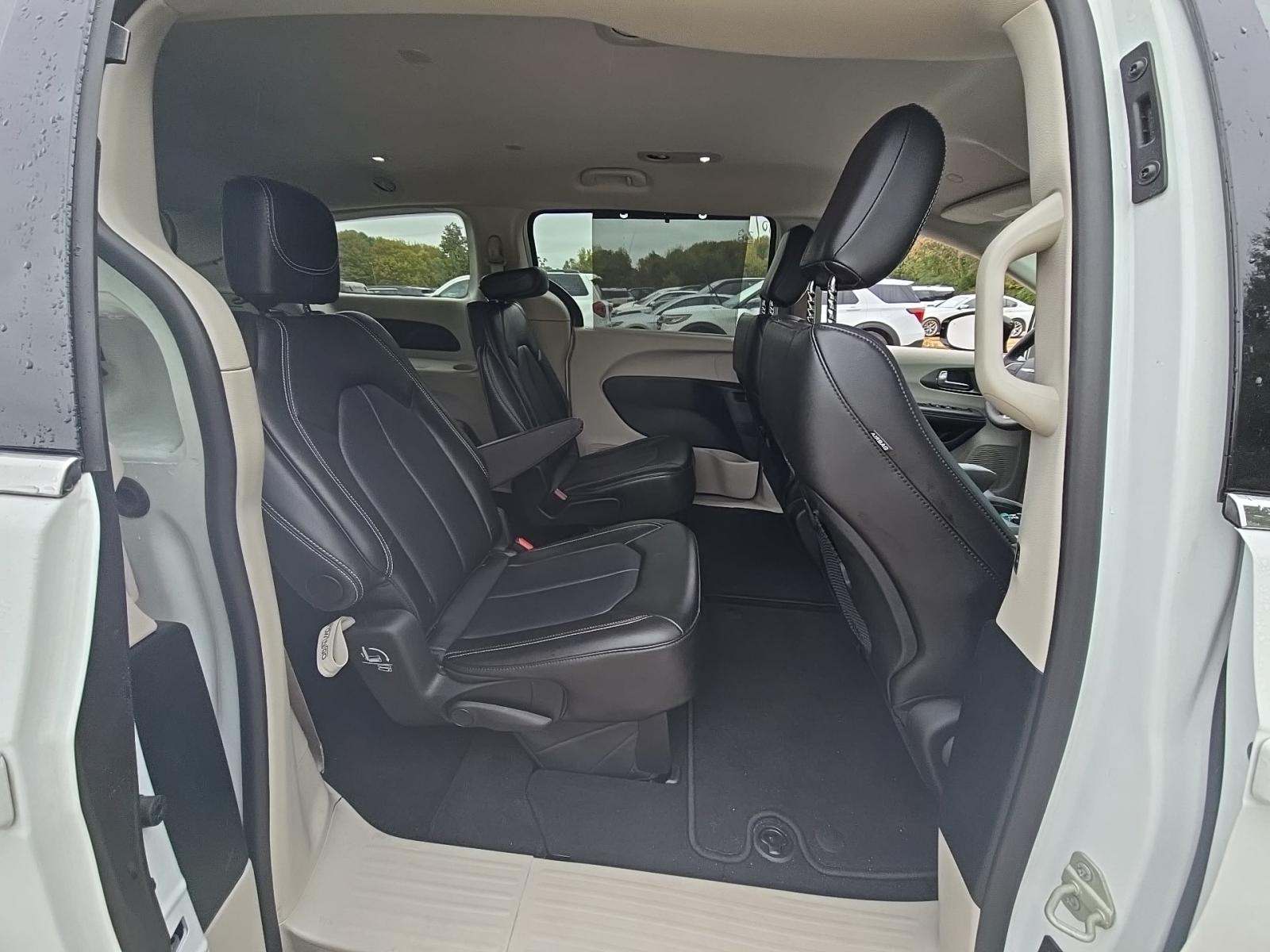 2024 Chrysler Pacifica Touring L FWD