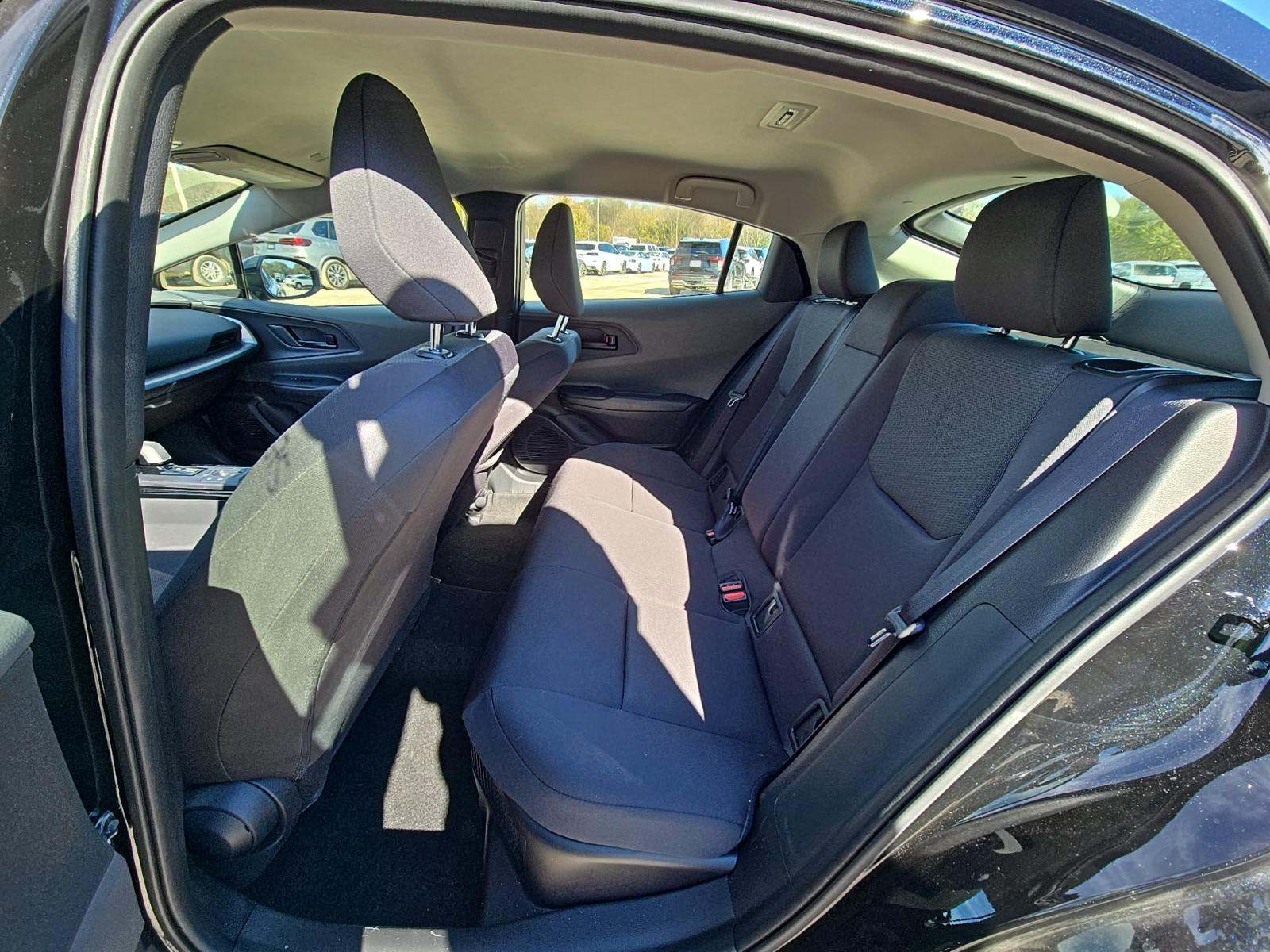 2025 Toyota Prius LE FWD