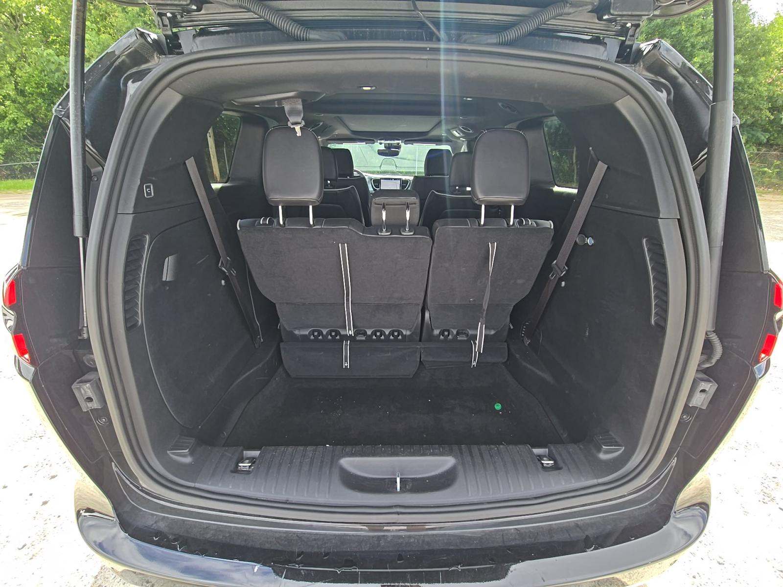 2026 Chrysler Pacifica Limited FWD