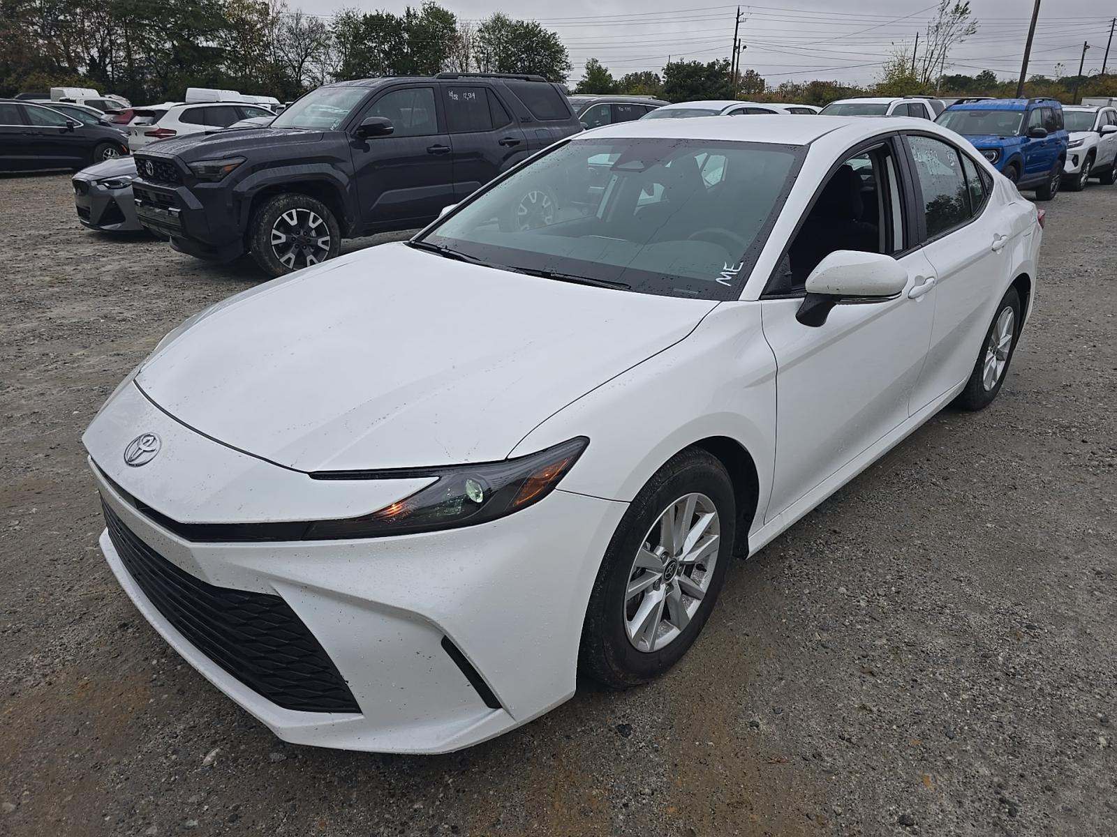 2025 Toyota Camry LE FWD
