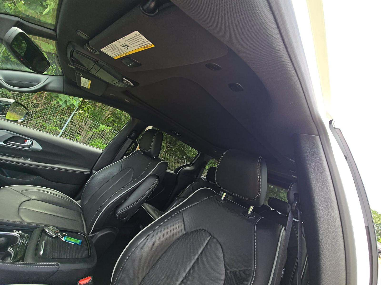 2026 Chrysler Pacifica Limited FWD