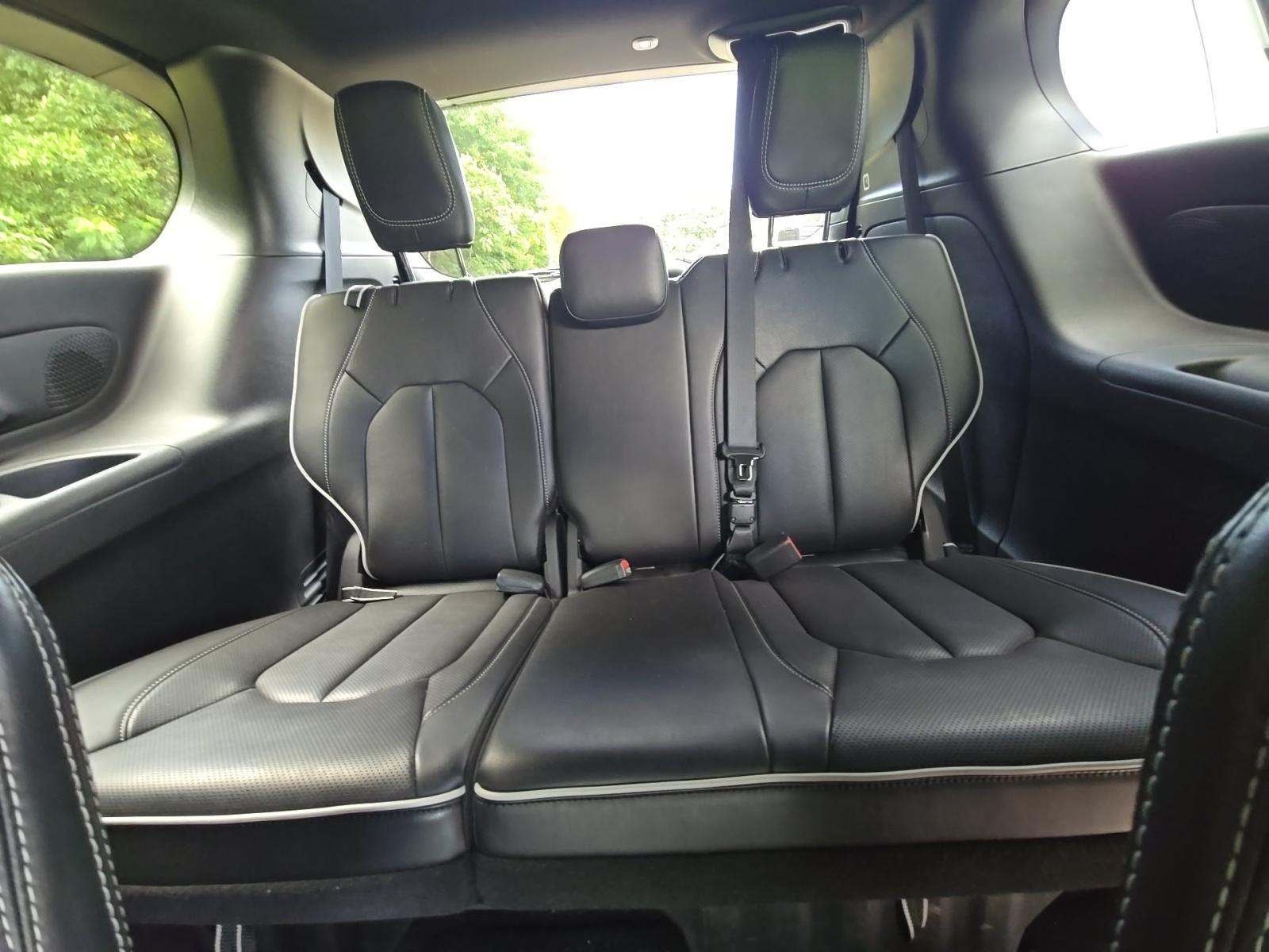2026 Chrysler Pacifica Limited FWD