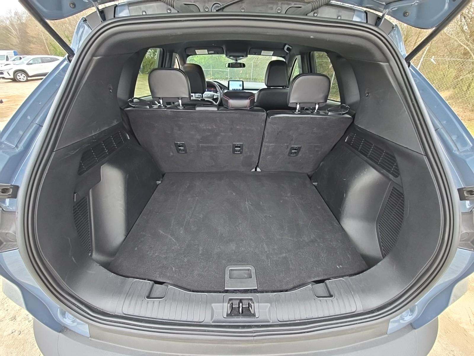 2025 Ford Escape ST-Line FWD