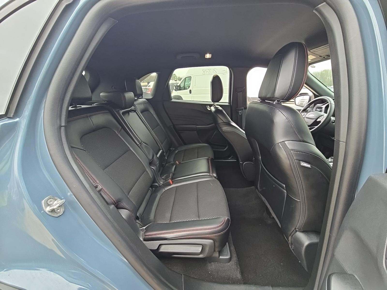 2025 Ford Escape ST-Line FWD