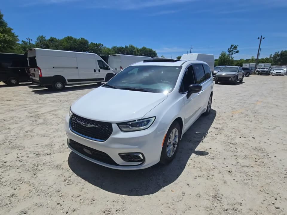 2026 Chrysler Pacifica Limited FWD