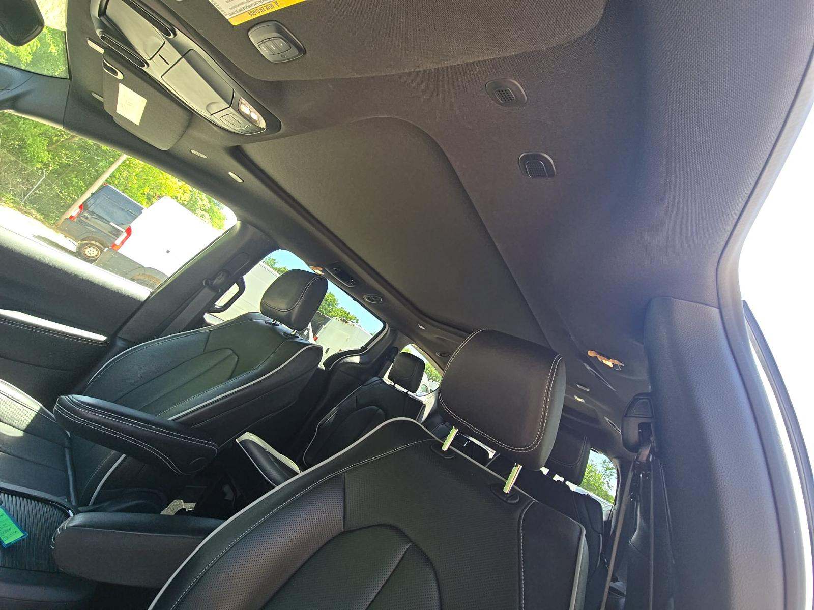 2026 Chrysler Pacifica Limited FWD