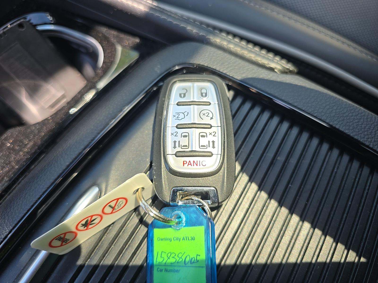 2026 Chrysler Pacifica Limited FWD