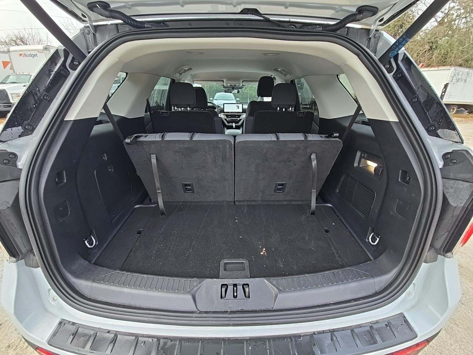 2025 Ford Explorer Active RWD