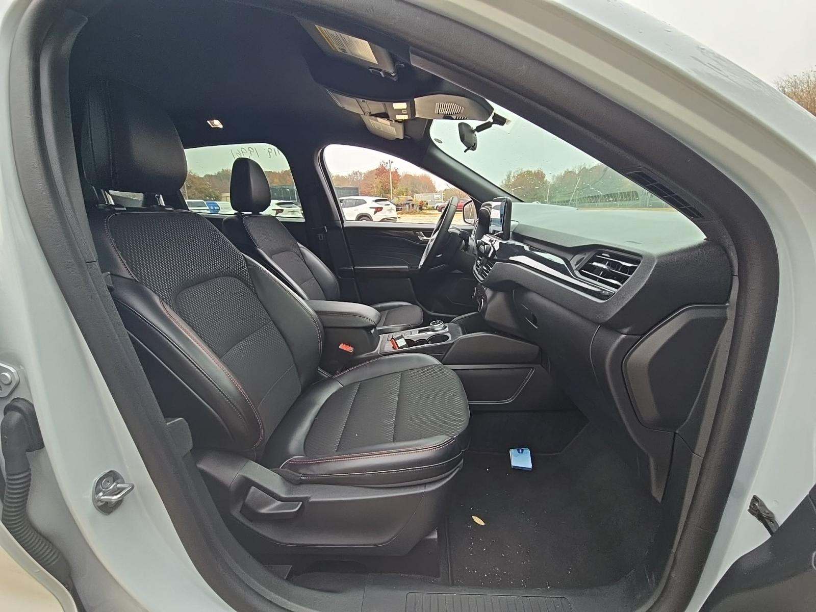 2025 Ford Escape ST-Line FWD