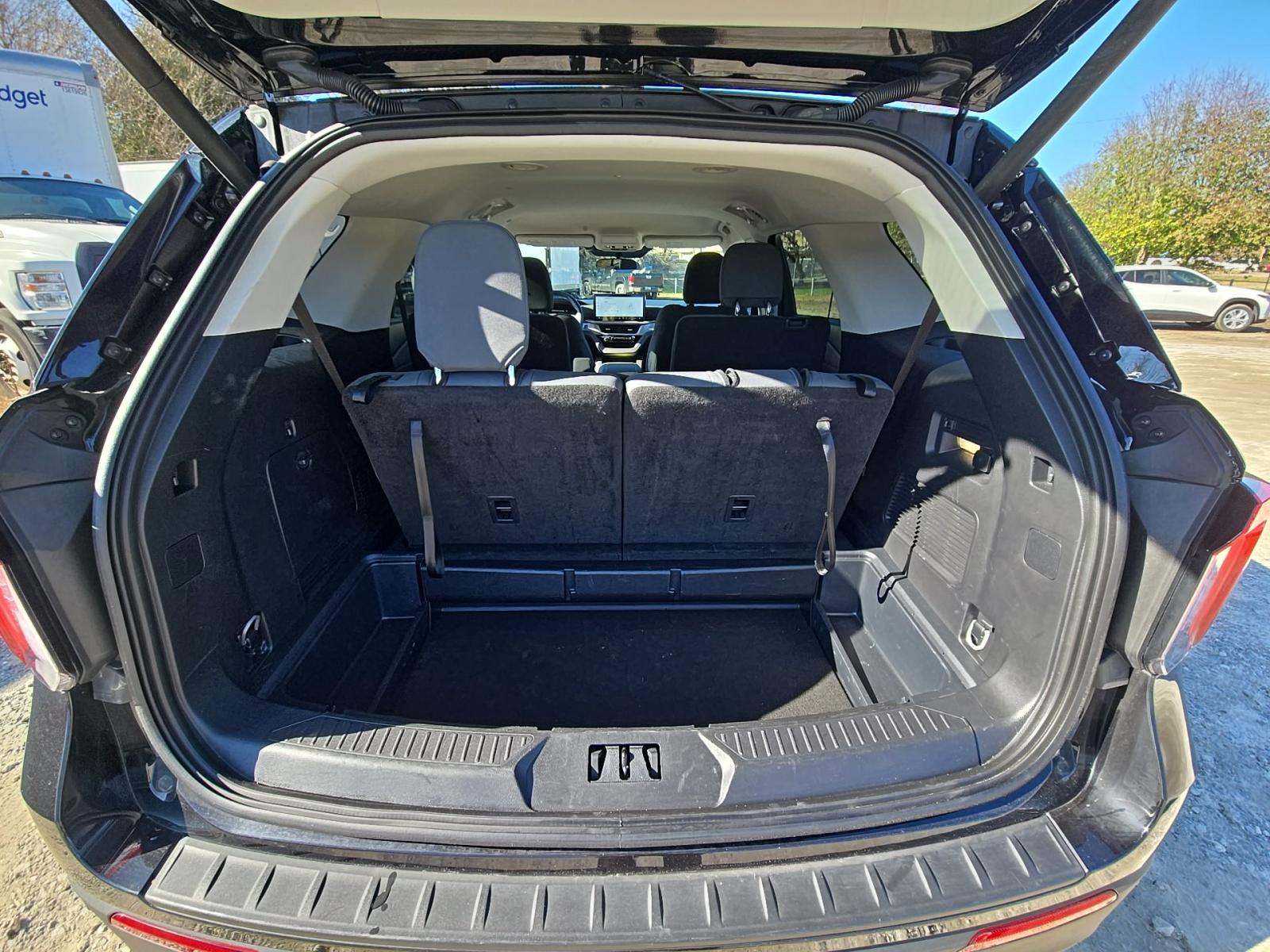 2025 Ford Explorer Active RWD