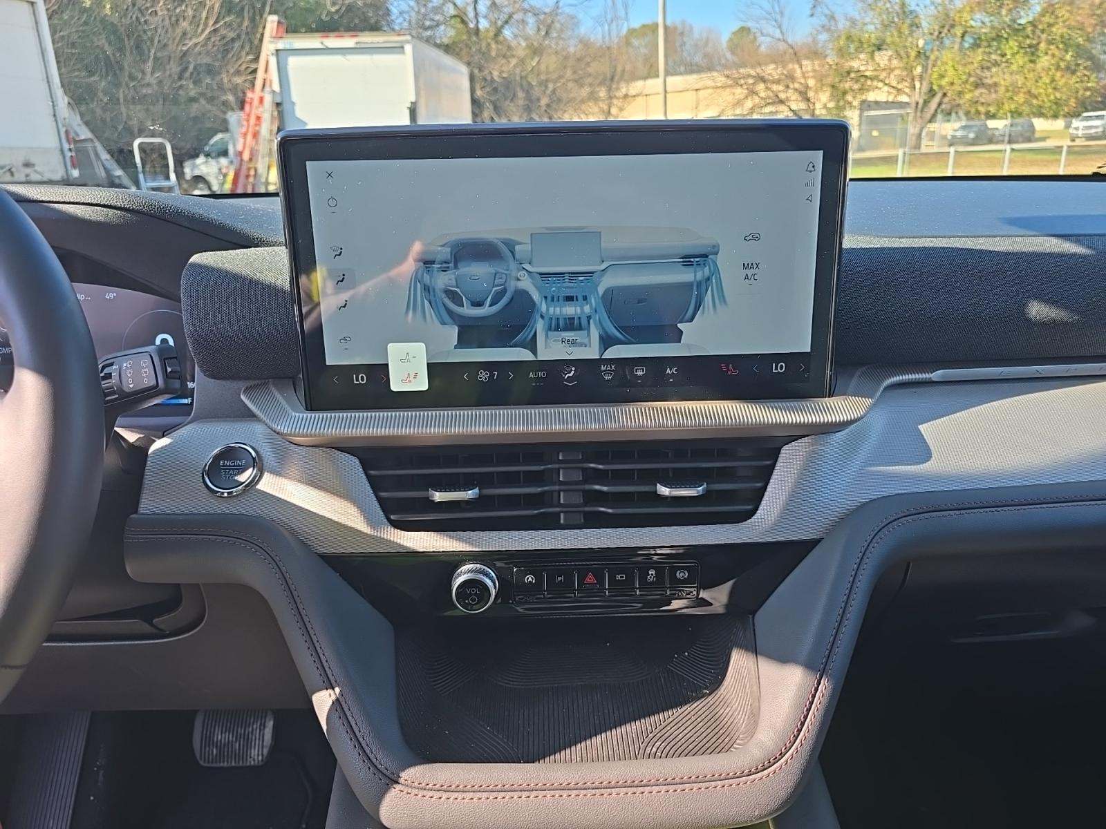 2025 Ford Explorer Active RWD