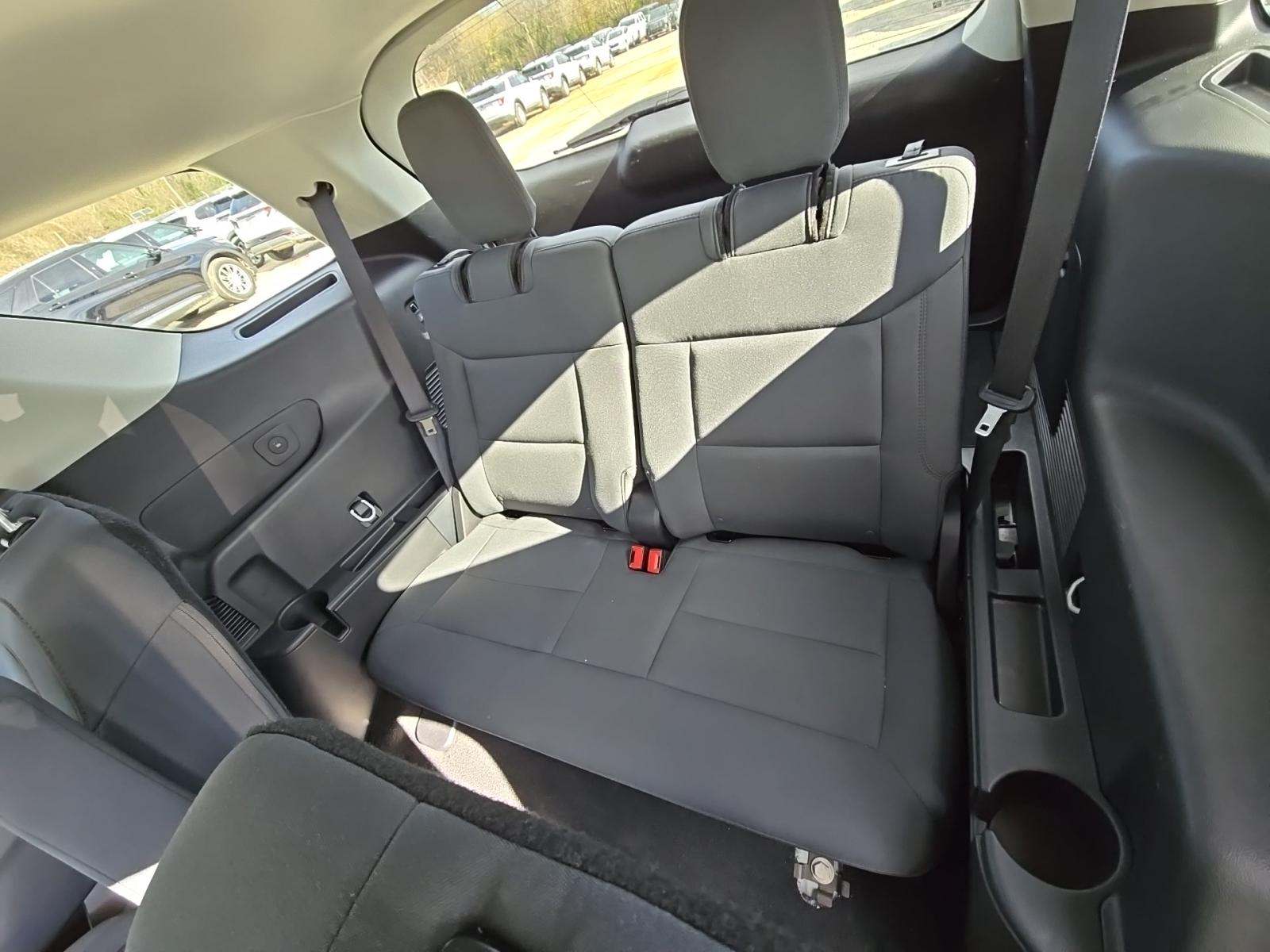 2025 Ford Explorer Active RWD