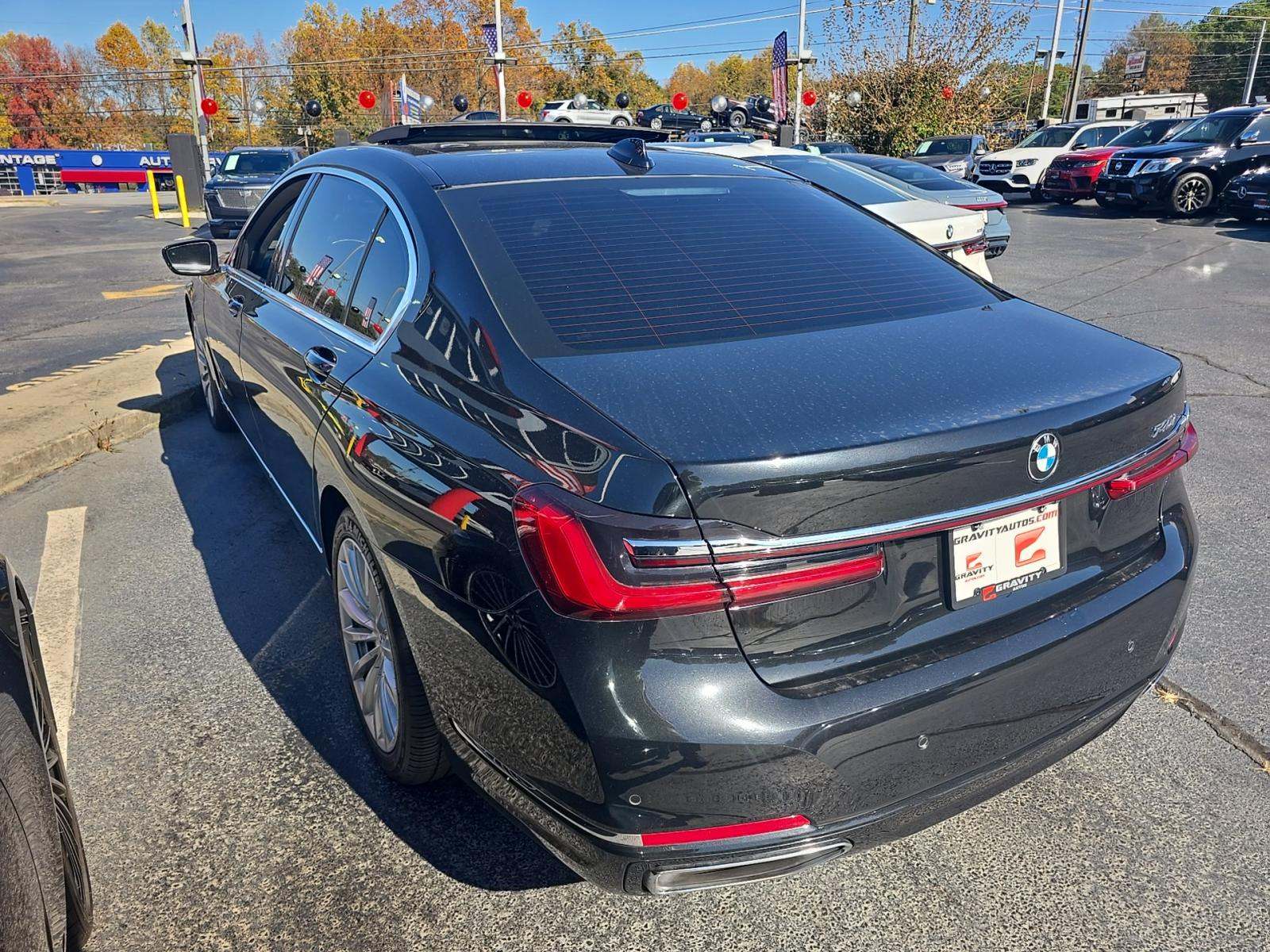 2022 BMW 7 Series 740i RWD