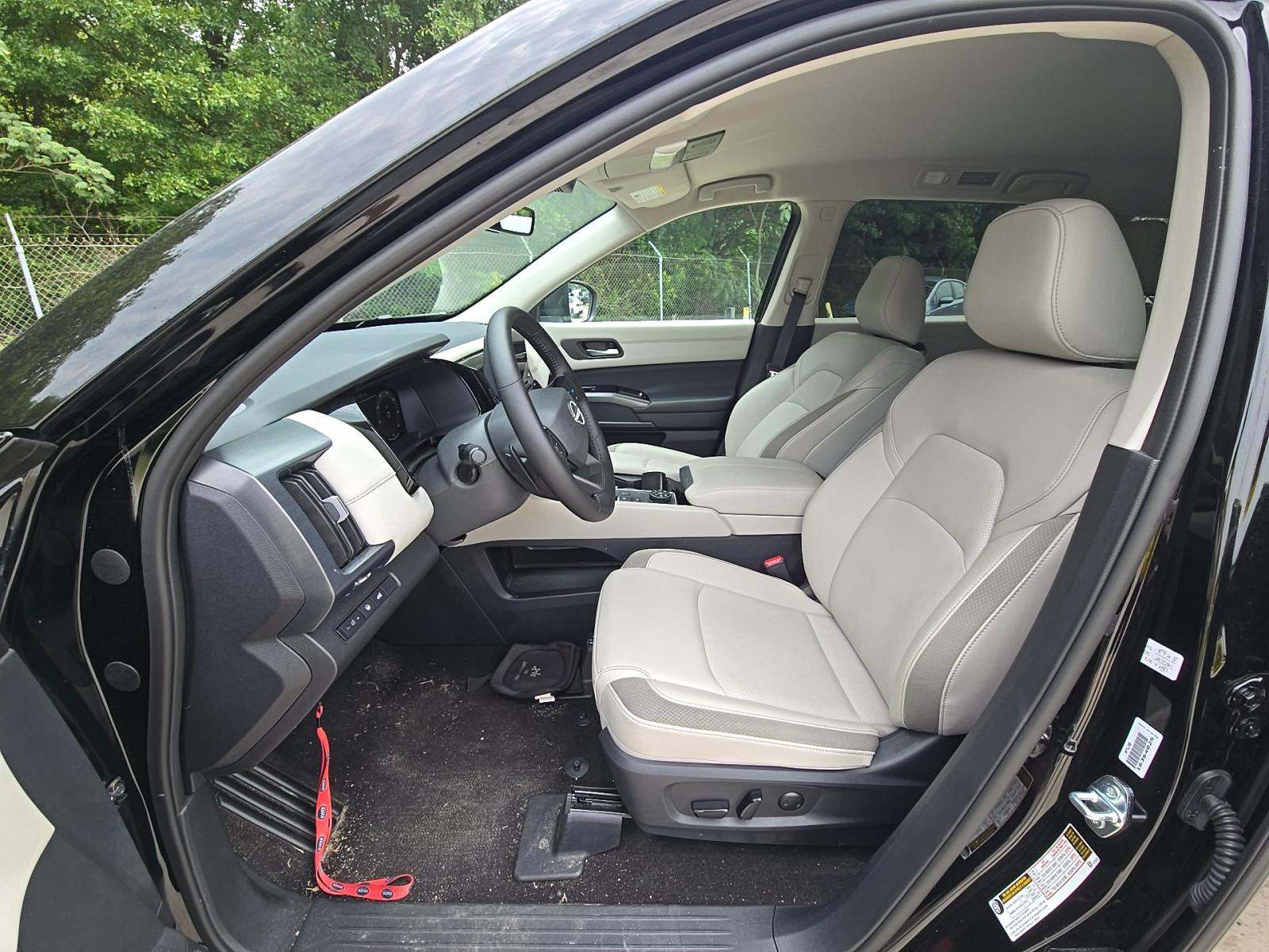 2026 Nissan Pathfinder SL AWD