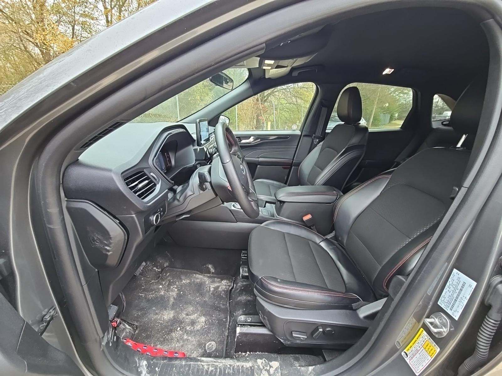 2025 Ford Escape ST-Line FWD