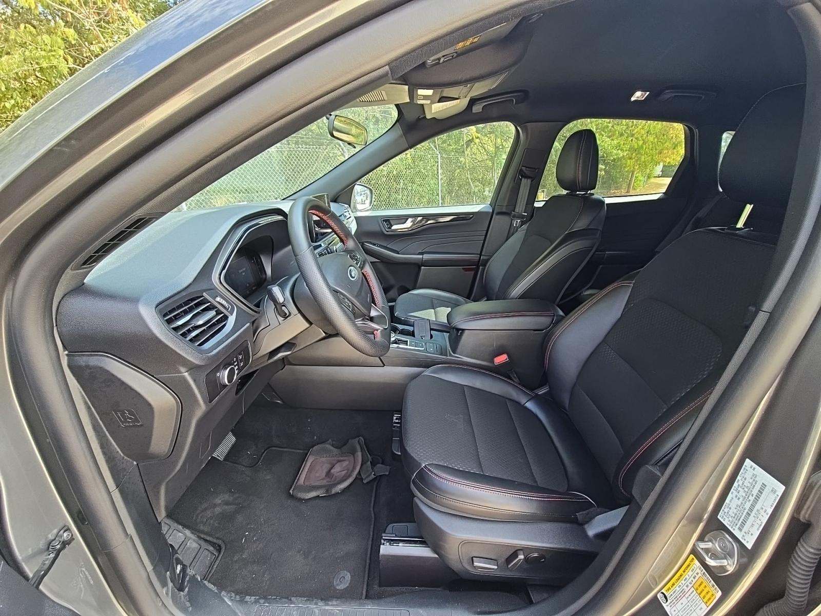 2025 Ford Escape ST-Line FWD