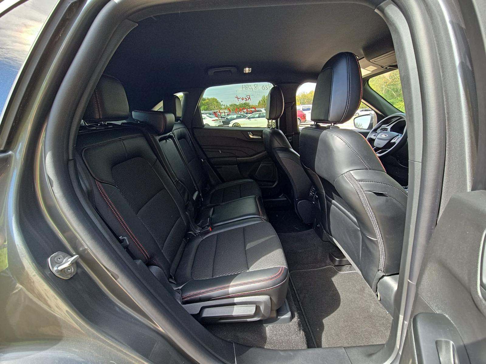 2025 Ford Escape ST-Line FWD