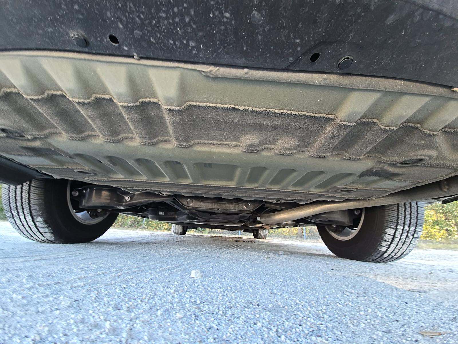 2025 Toyota Sienna LE FWD