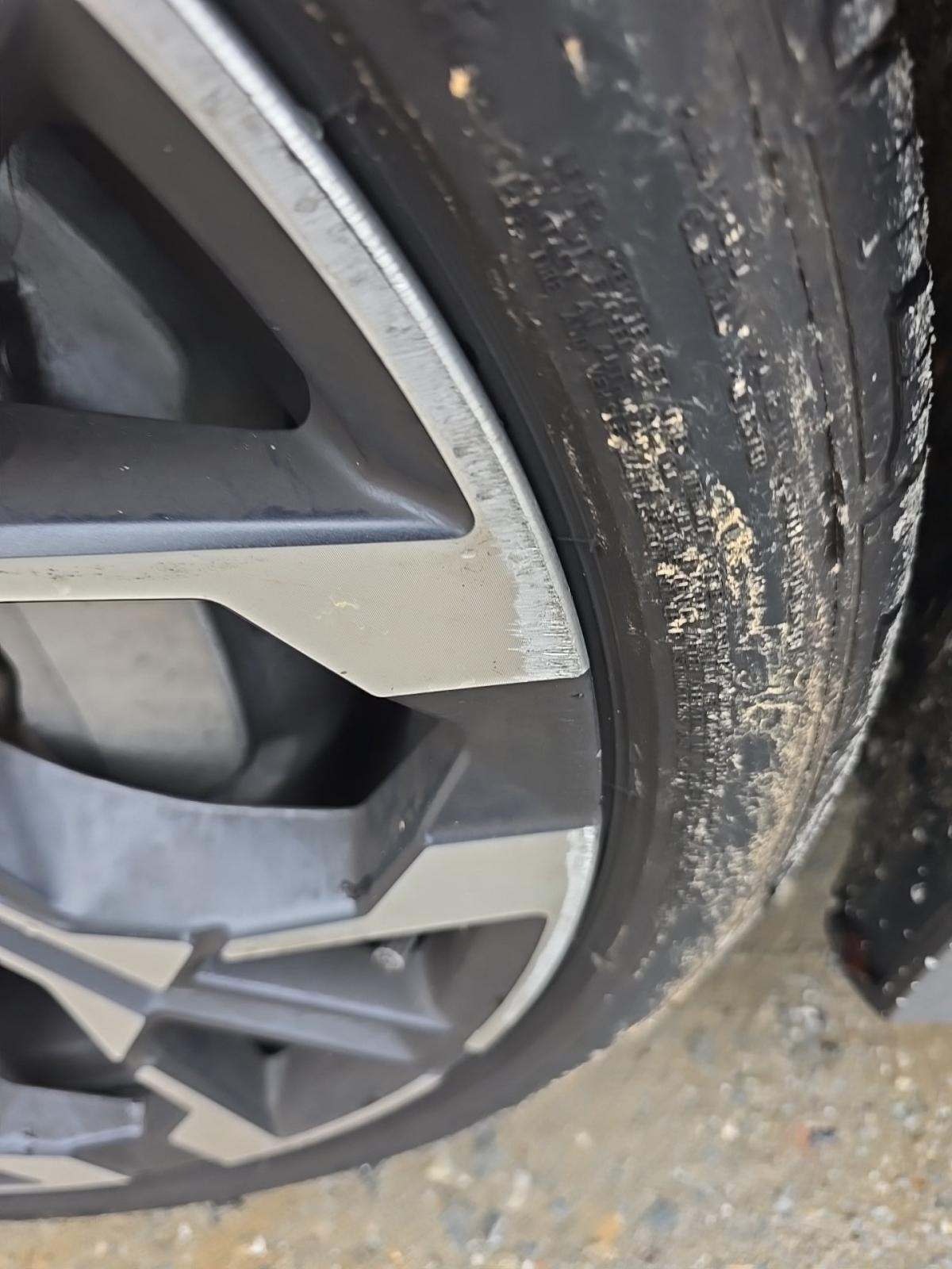 2025 BMW 3 Series 330i RWD