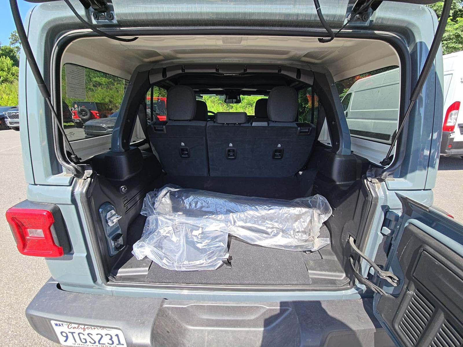 2025 Jeep Wrangler 4xe Sahara AWD