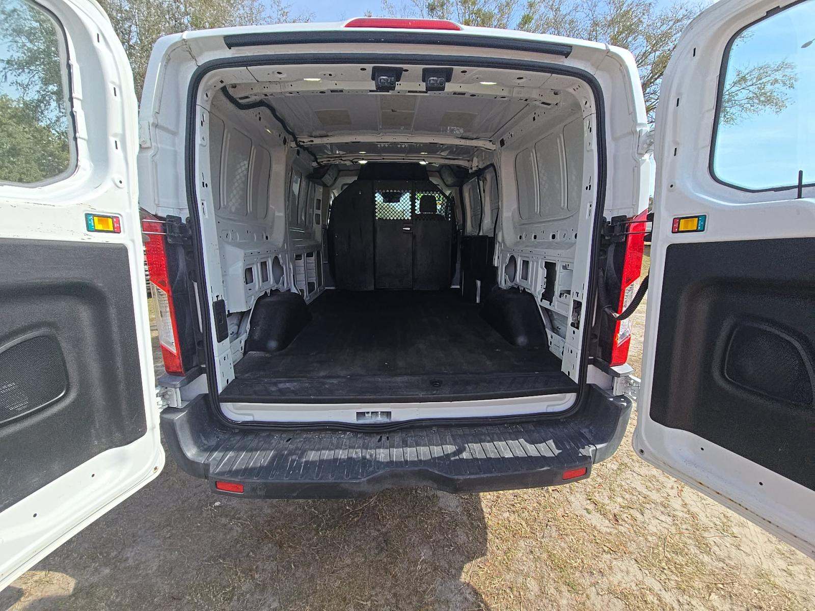 FORD TRANSIT 250 - 10