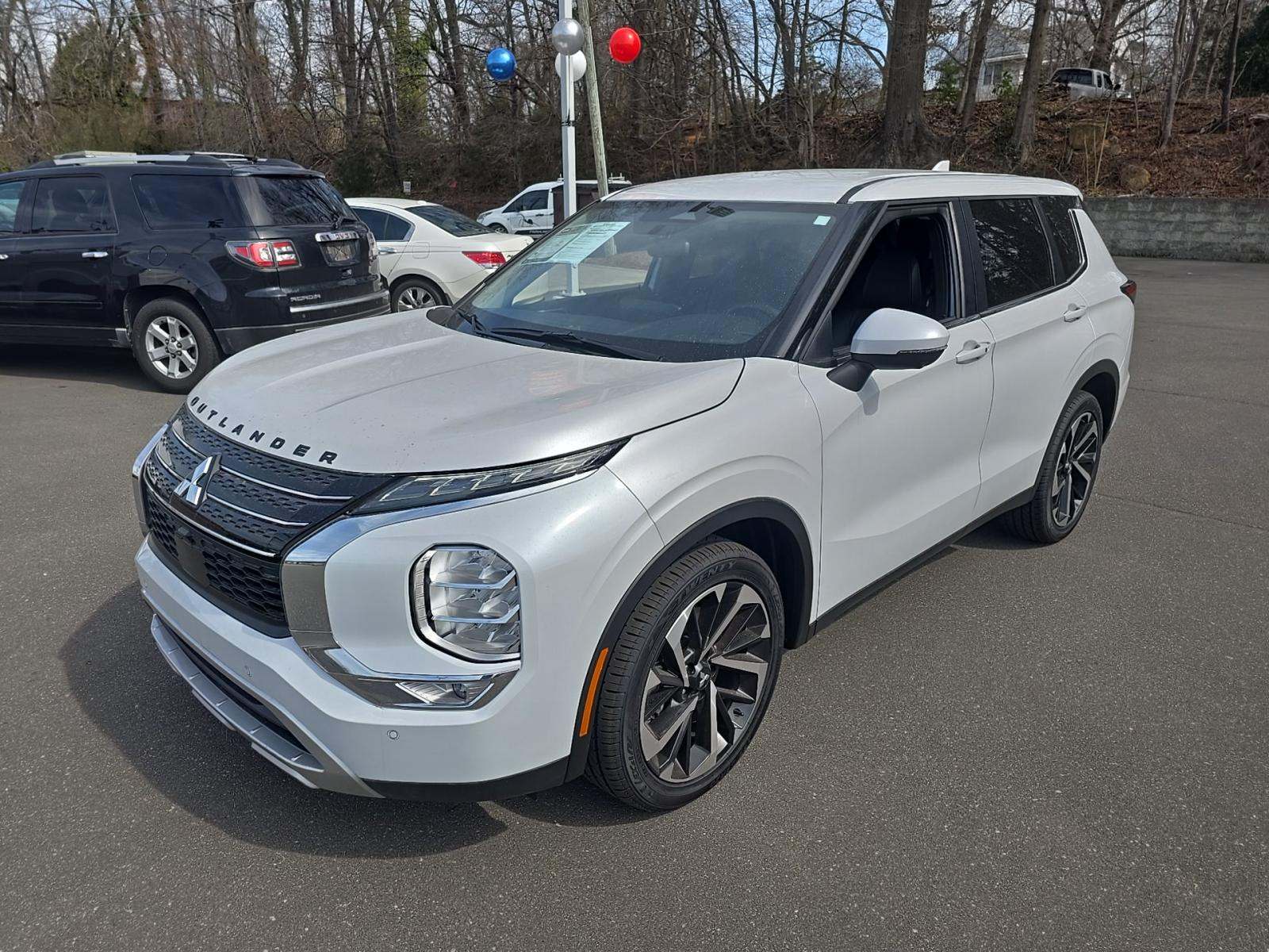 2024 Mitsubishi Outlander SE FWD