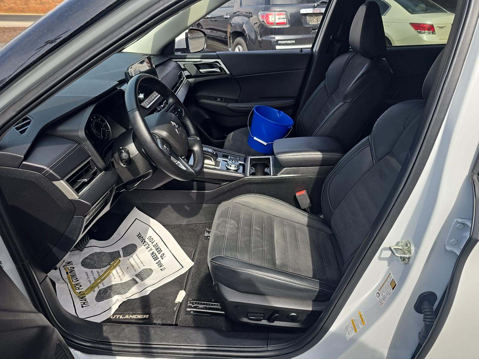 2024 Mitsubishi Outlander SE FWD