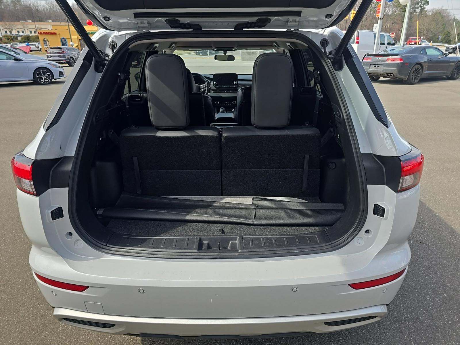 2024 Mitsubishi Outlander SE FWD