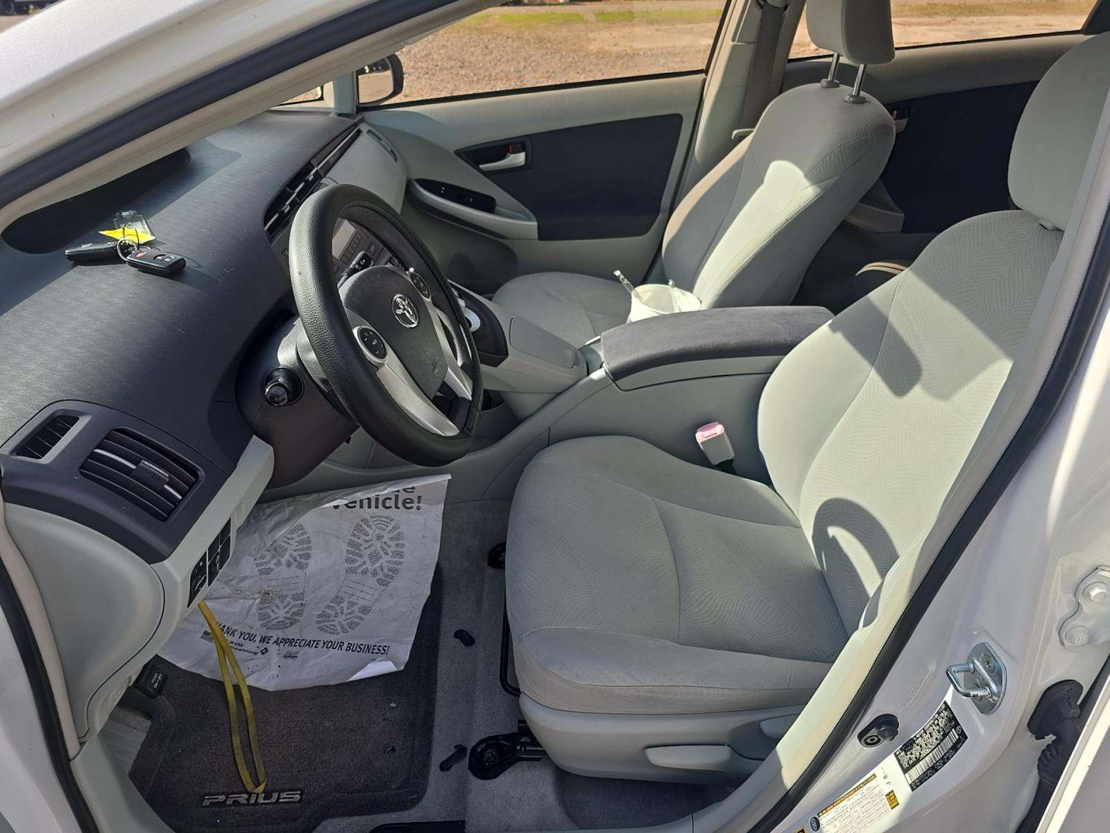 2010 Toyota Prius One FWD