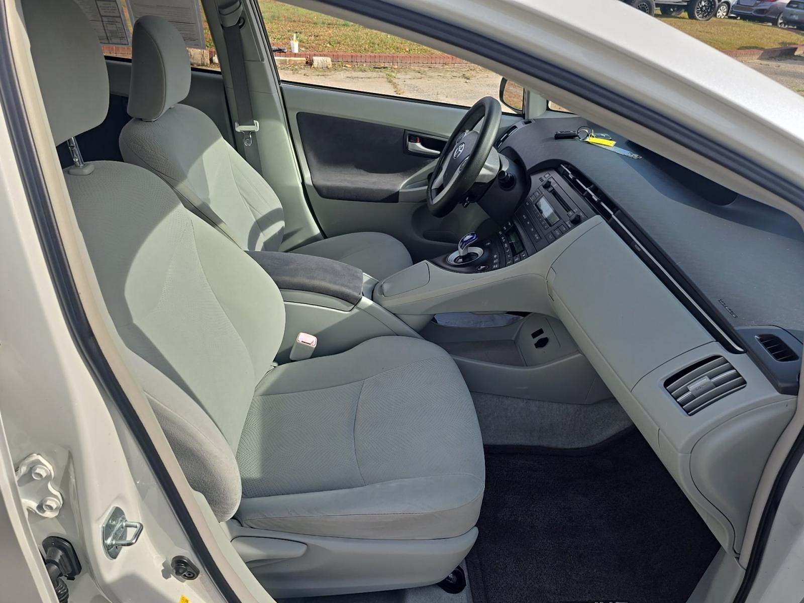 2010 Toyota Prius One FWD