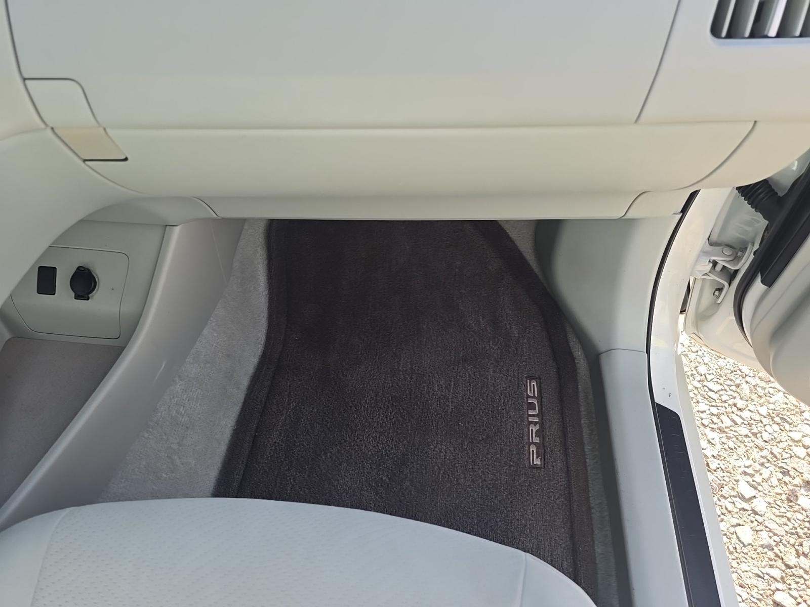 2010 Toyota Prius One FWD