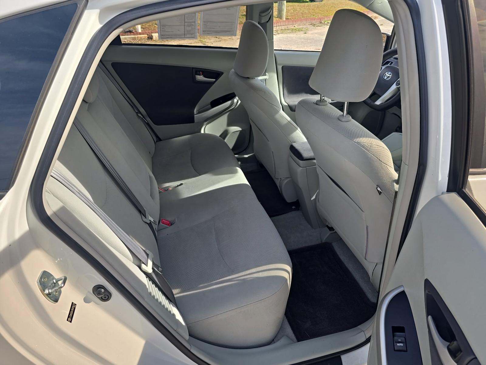 2010 Toyota Prius One FWD