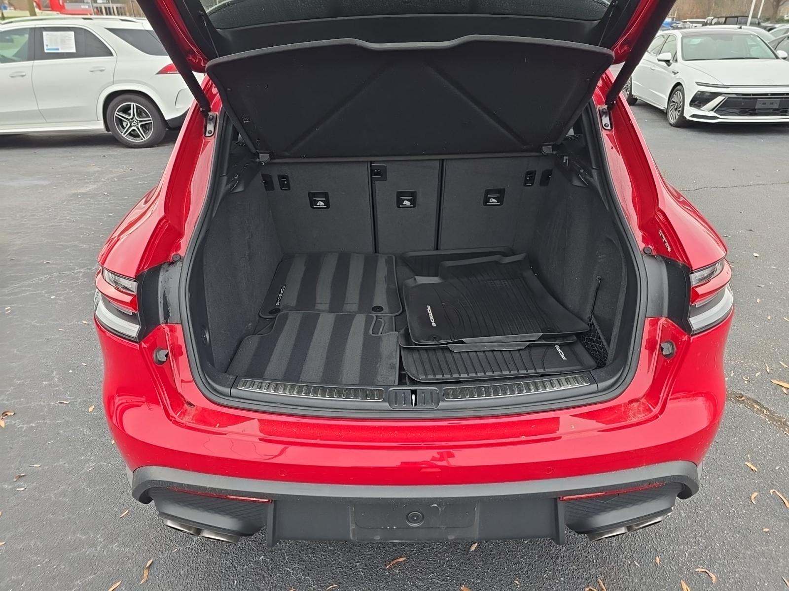 2022 Porsche Macan S AWD