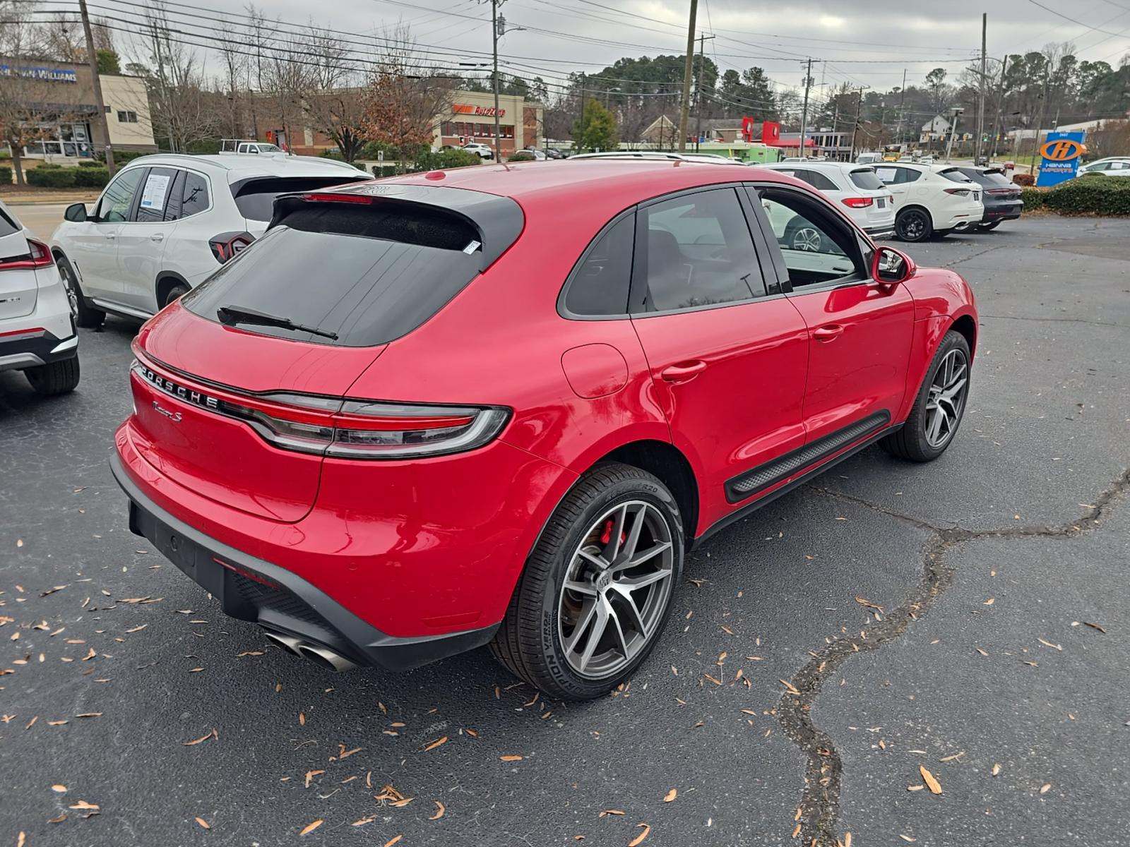 2022 Porsche Macan S AWD