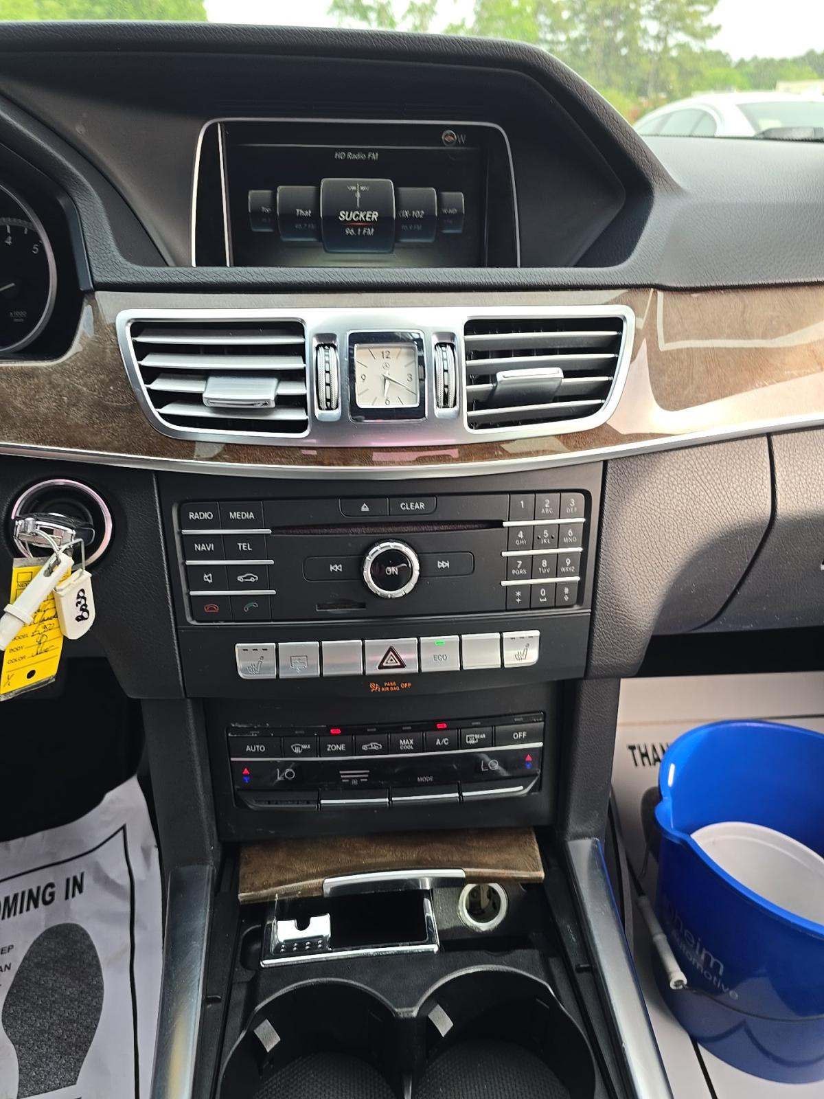 MERCEDES-BENZ E-CLASS - 10