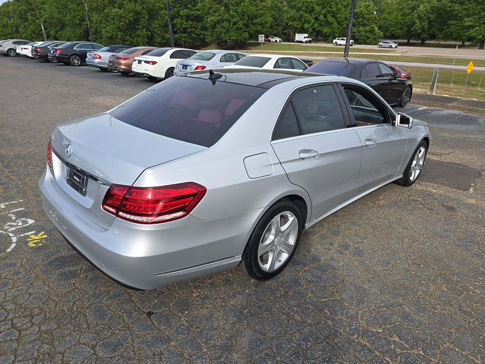 MERCEDES-BENZ E-CLASS - 3