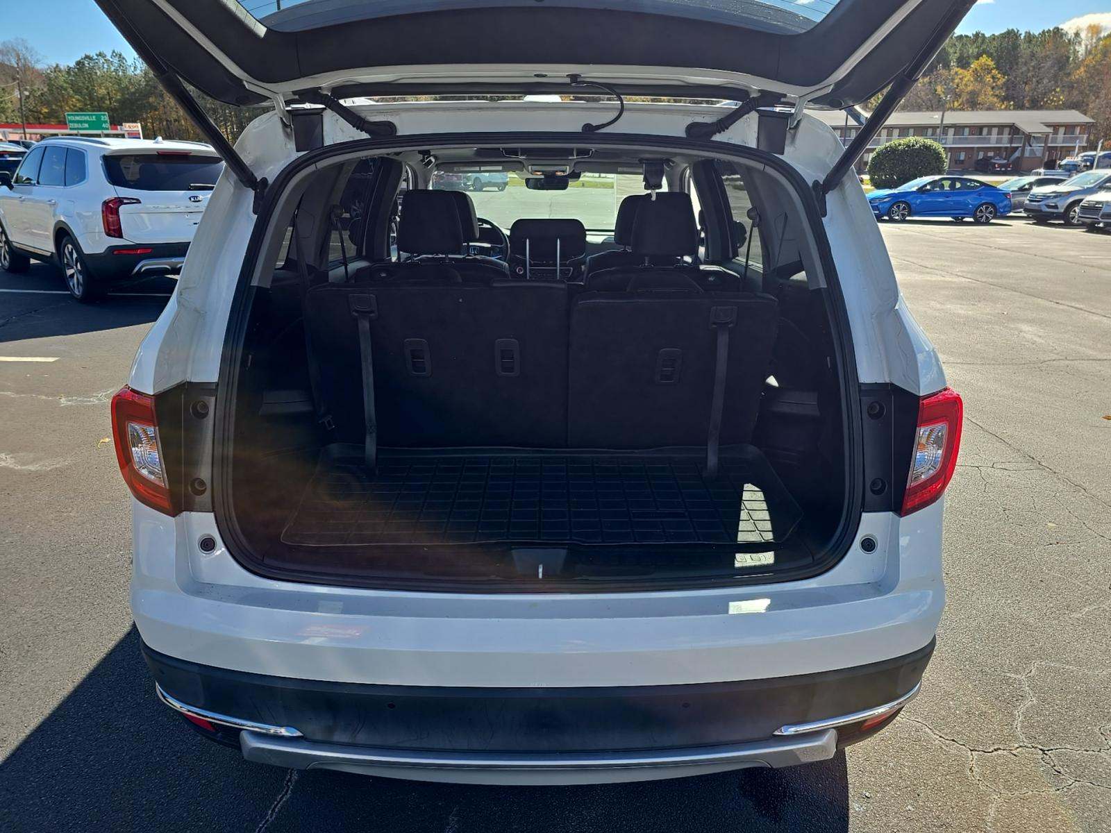 2021 Honda Pilot Touring FWD