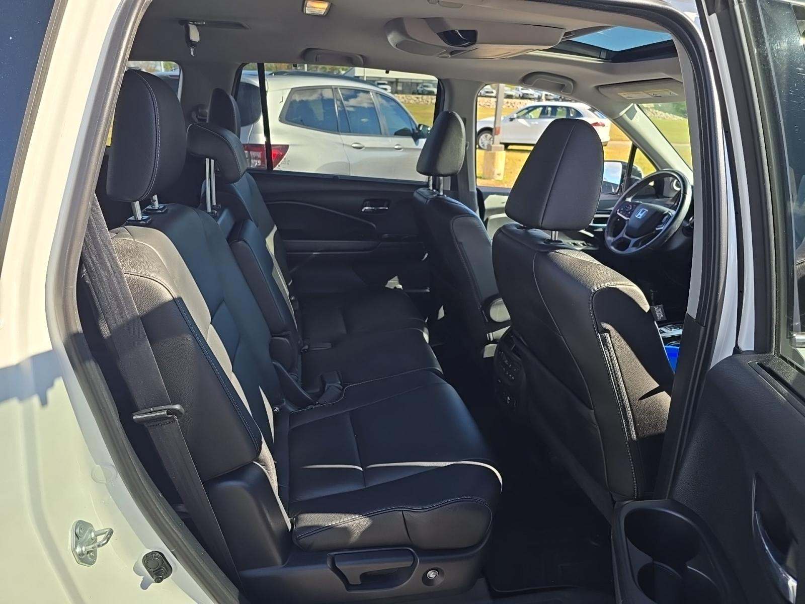 2021 Honda Pilot Touring FWD