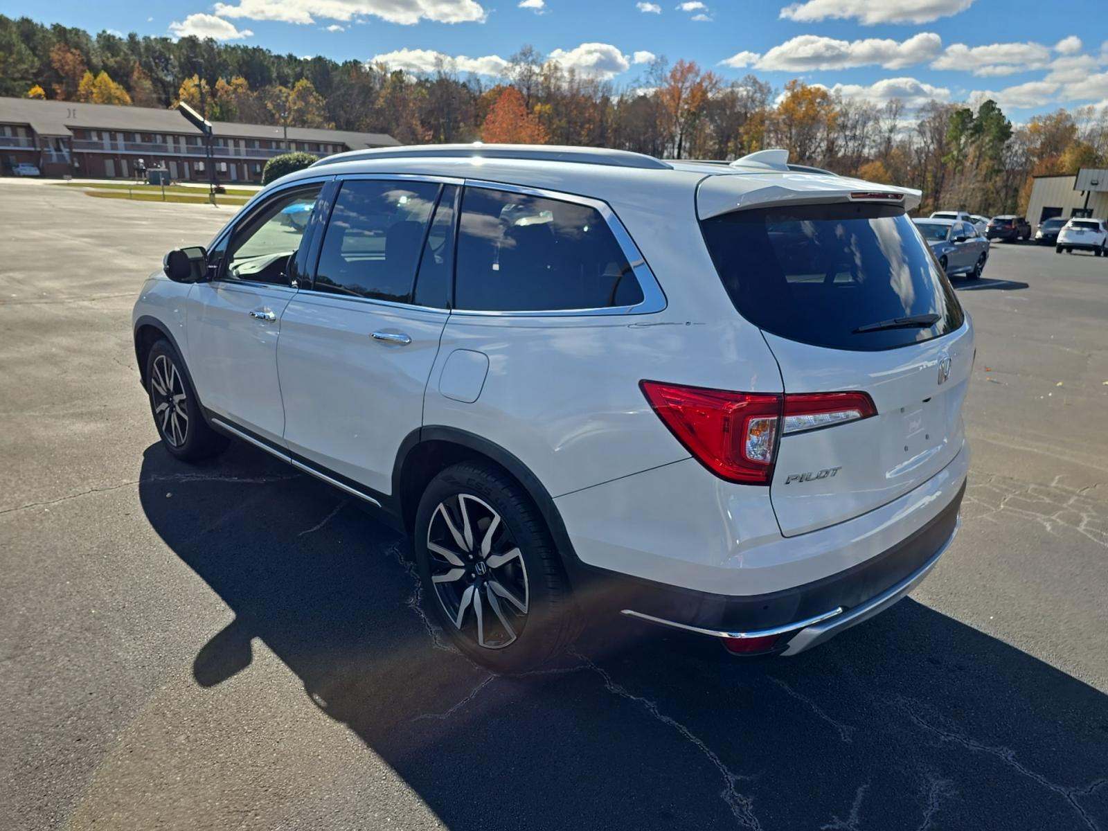 2021 Honda Pilot Touring FWD