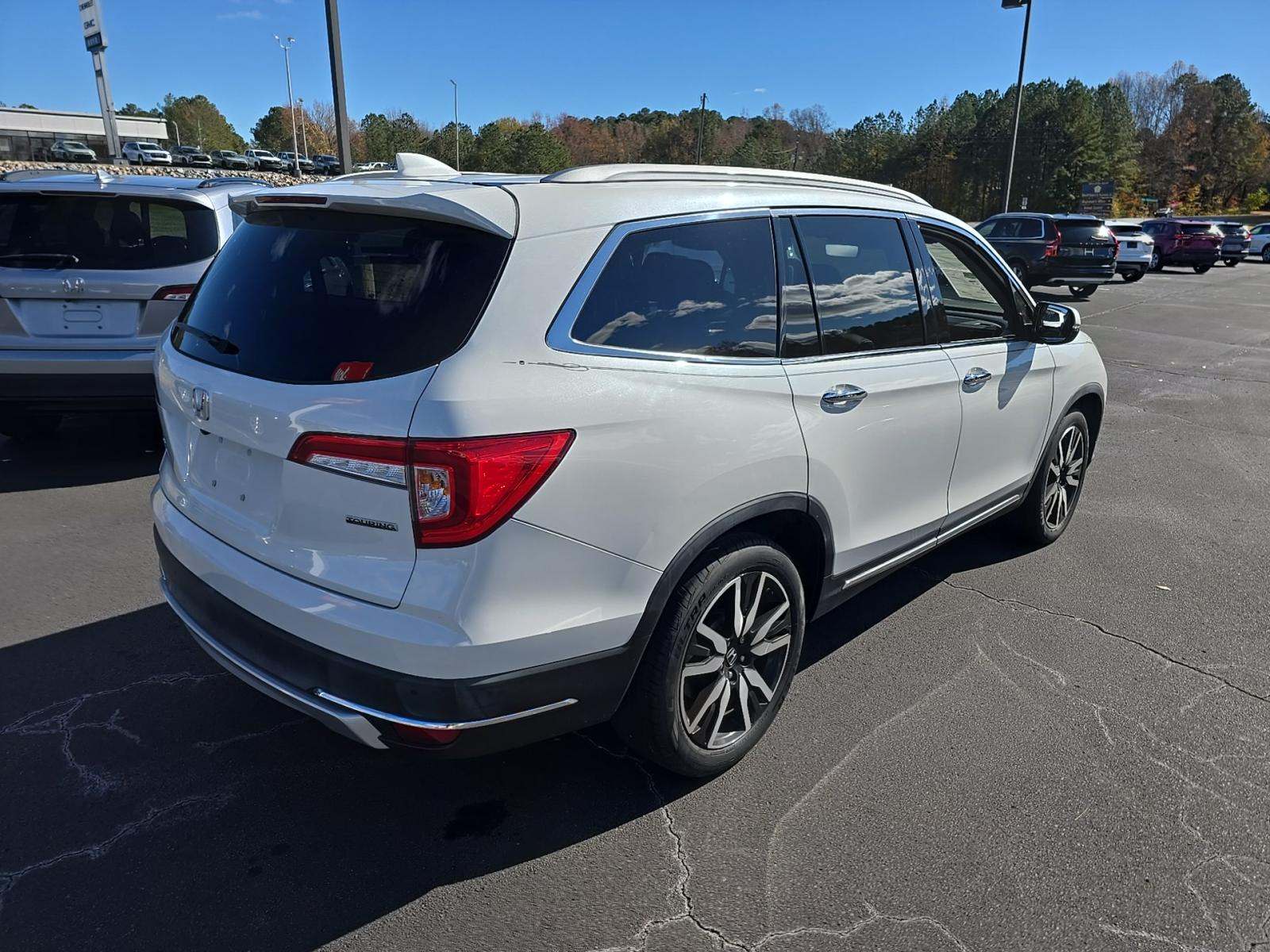 2021 Honda Pilot Touring FWD
