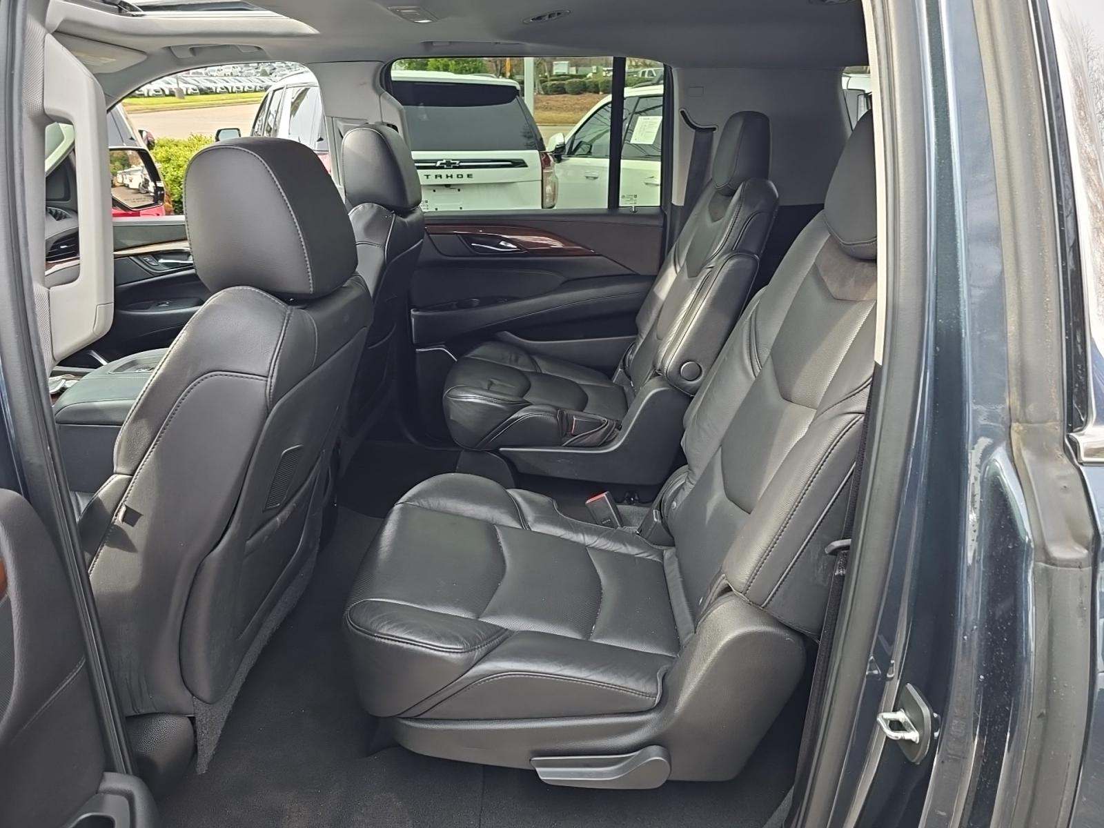 2020 Cadillac Escalade ESV Luxury RWD